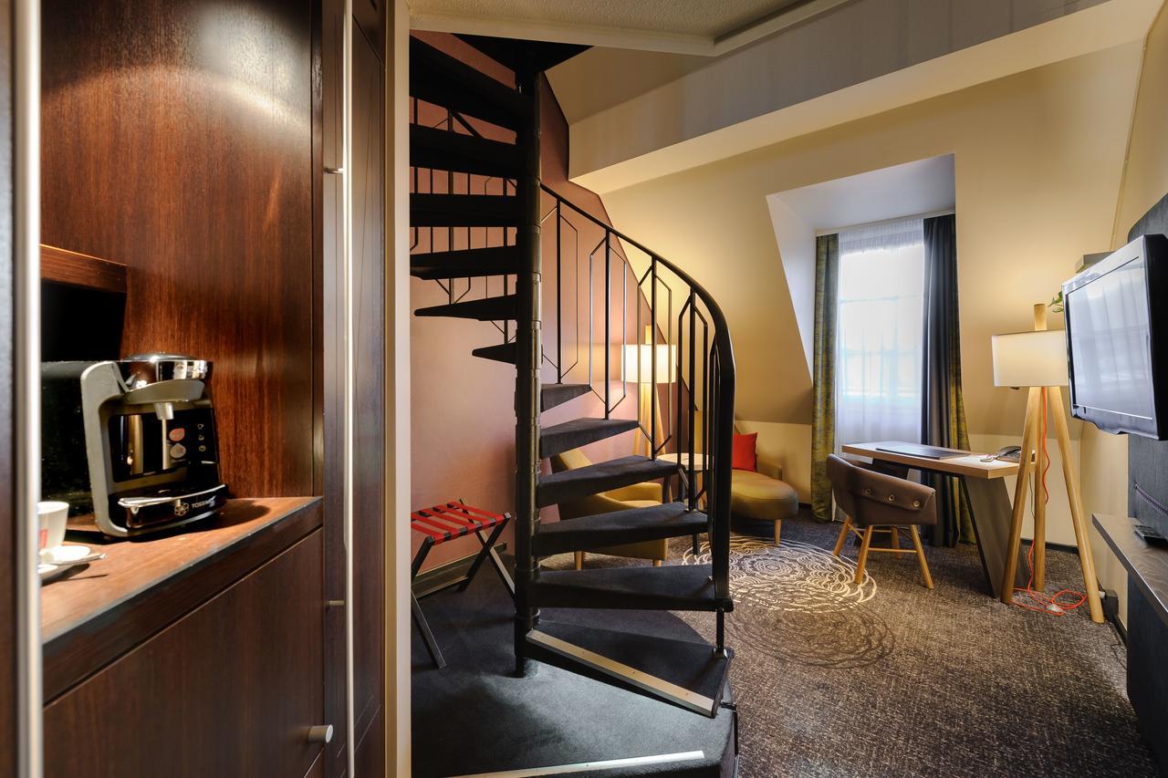 Mercure Center Hotel 4*